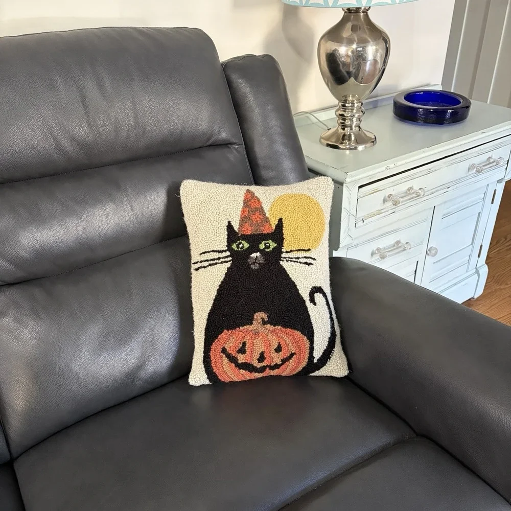 Halloween Wool Hooked Pillow Black Cat And Pumpkin with Velveteen Back